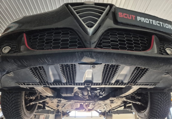 Protection sous moteur et de la boîte de vitesse Alfa Romeo Giulietta