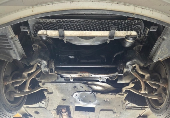 Protection sous moteur et de la radiateur BMW Seria 5 pare-chocs avant de série E60/E61 
